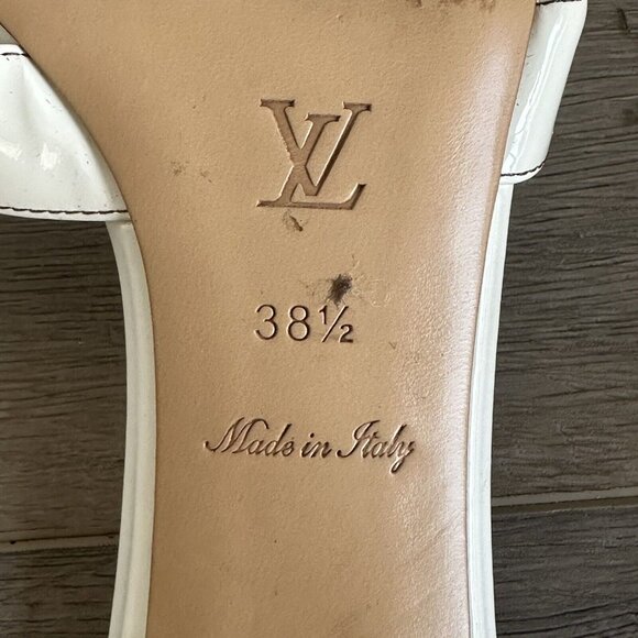 Louis Vuitton Sz 38.5 US 8.5 LV Logo White Patent Leather Slide Sandals Italy - Picture 9 of 11